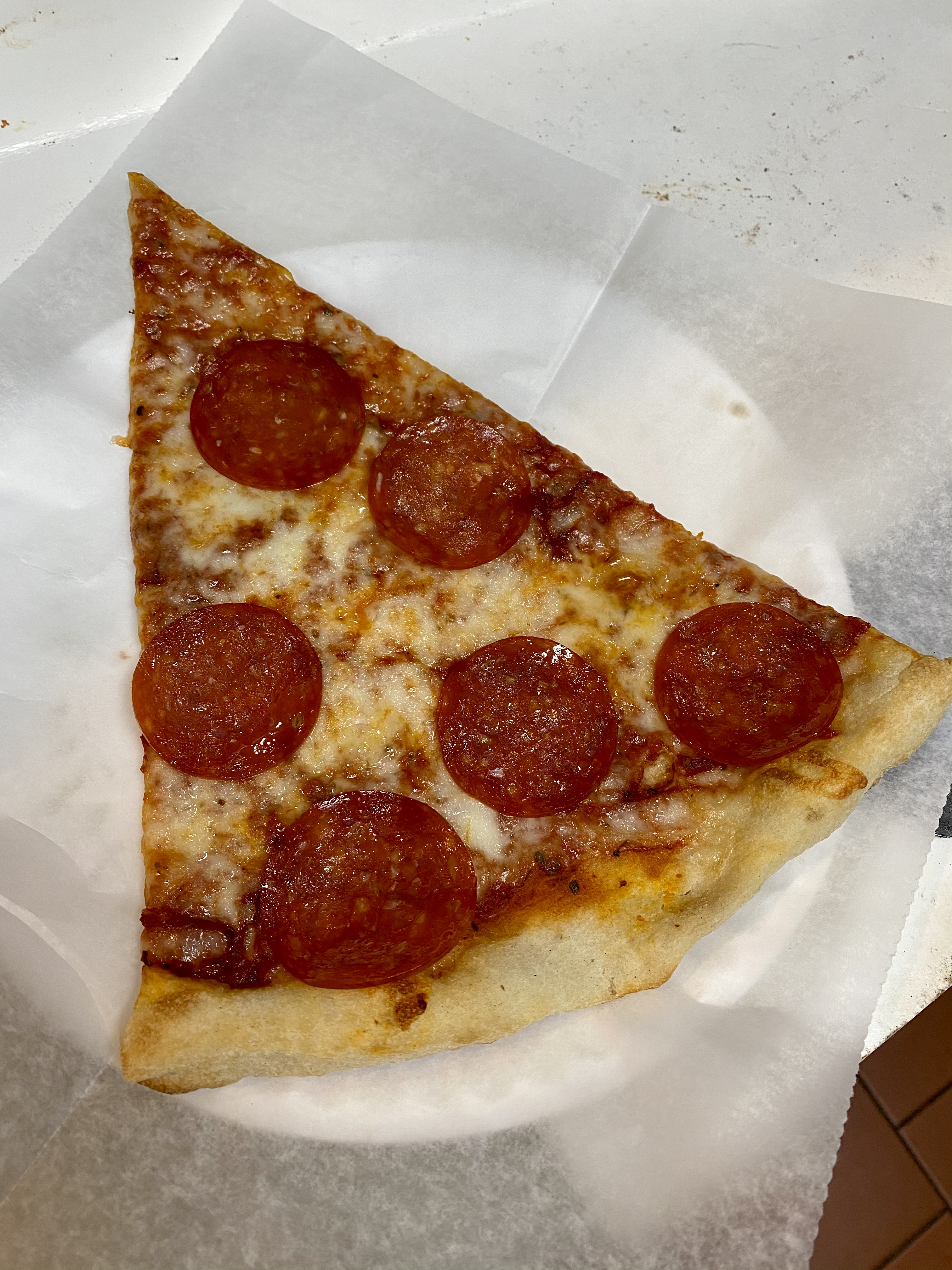 Order Pepperoni Slice food online from Vinny's Pizzeria store, Corona on bringmethat.com