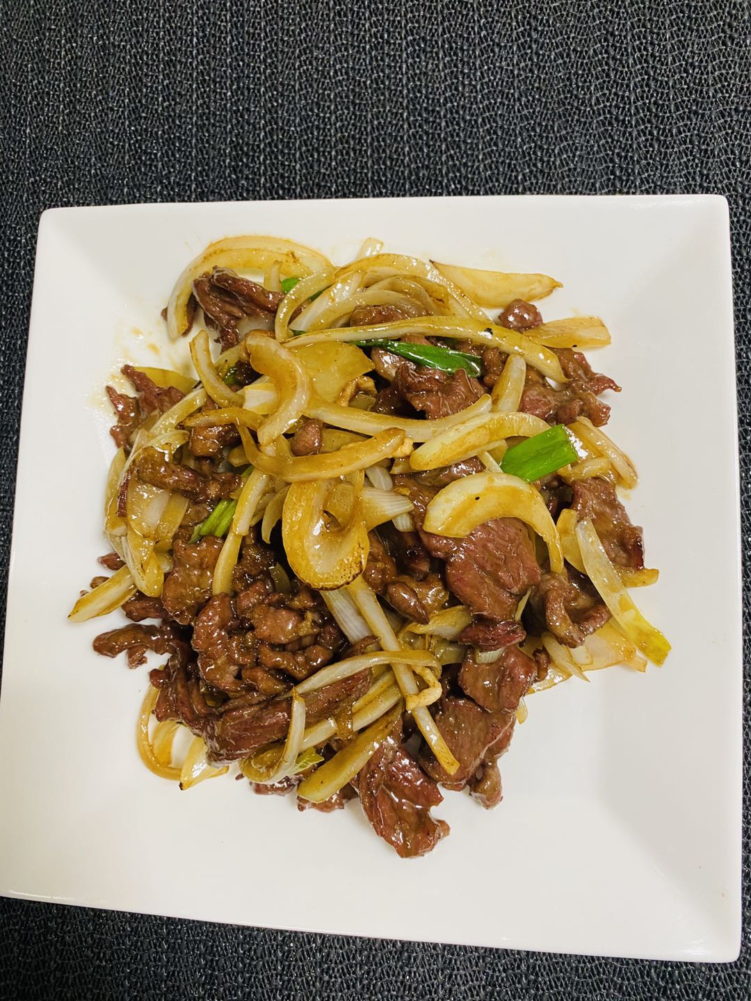 Order B9. Mongolian Beef food online from Wei Authentic Chinese Cuisine store, Marietta on bringmethat.com