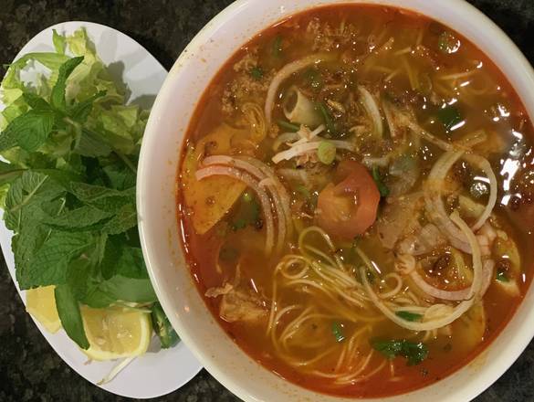 Order Vietnamese Crab Noodle Soup food online from Pho Lee store, Escondido on bringmethat.com