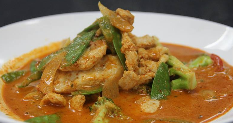 Order 2. Red Curry  food online from Green Papaya Pan Asian Cuisine store, Jacksonville on bringmethat.com