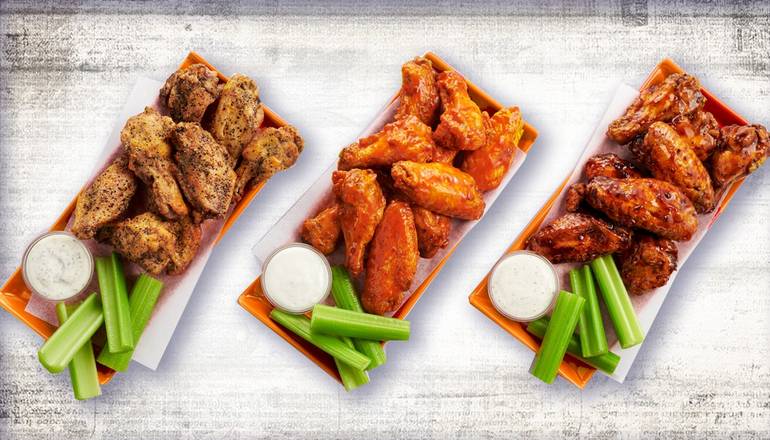 Order Traditional Wings food online from Pasqually's Pizza & Wings p371 store, Fthill Ranch on bringmethat.com
