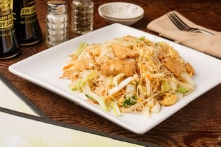 Order Rice Noodle food online from Sakura Japanese & Chinese Cuisine store, Victoria on bringmethat.com