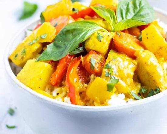 Order Yellow Curry Chicken food online from Rice2go store, Round Rock on bringmethat.com