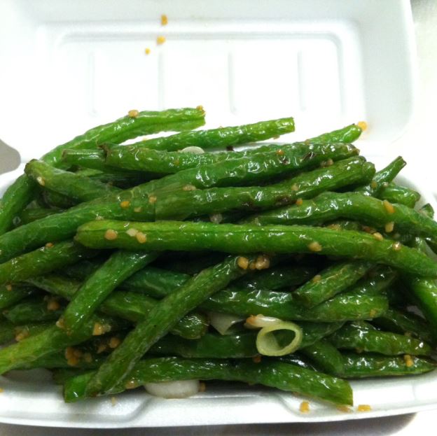 Order 11 Green Beans food online from Lia's Kitchen store, Lufkin on bringmethat.com