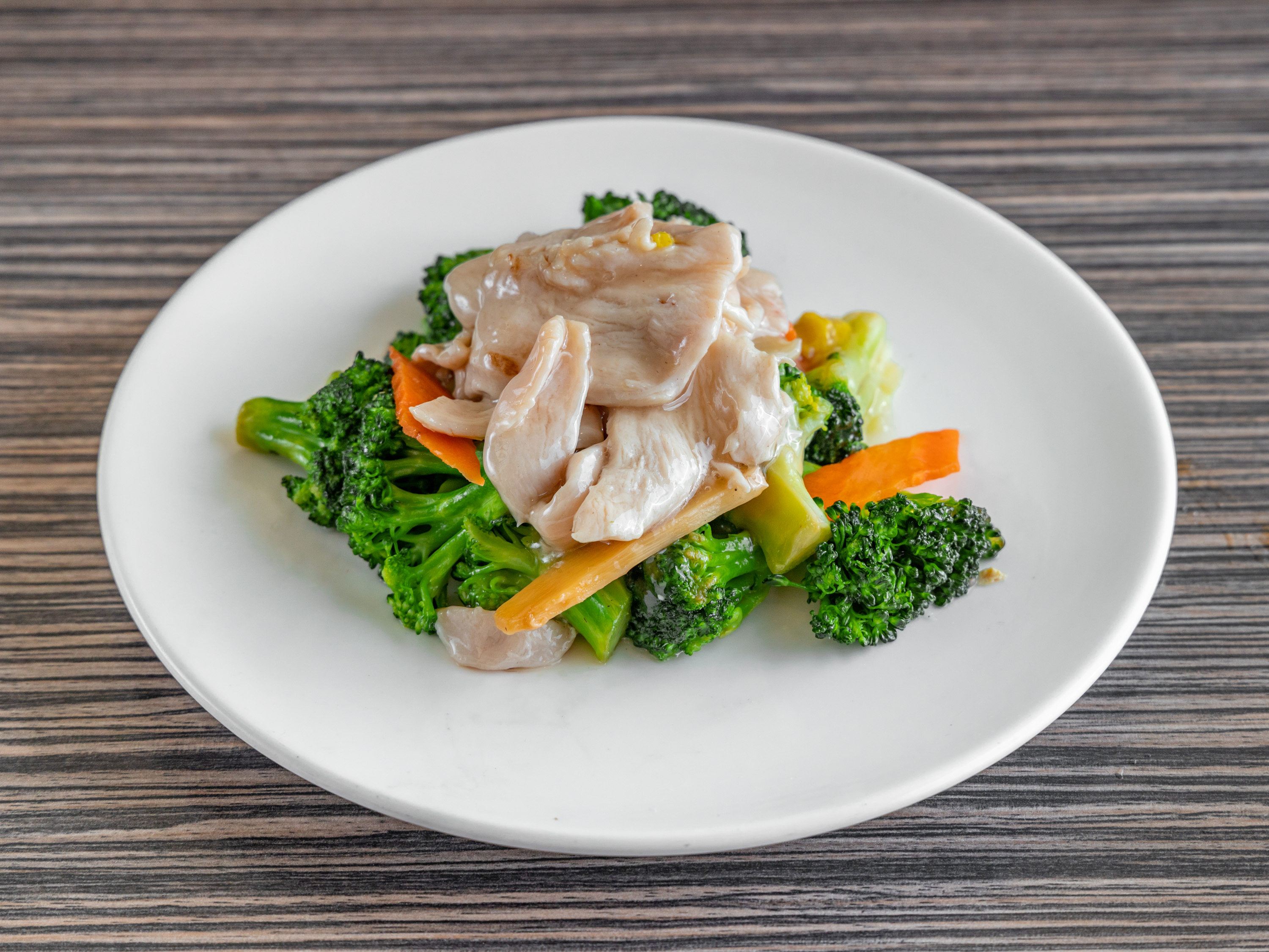 Order Chicken with Broccoli food online from Twin Dragon Restaurant store, Los Angeles on bringmethat.com