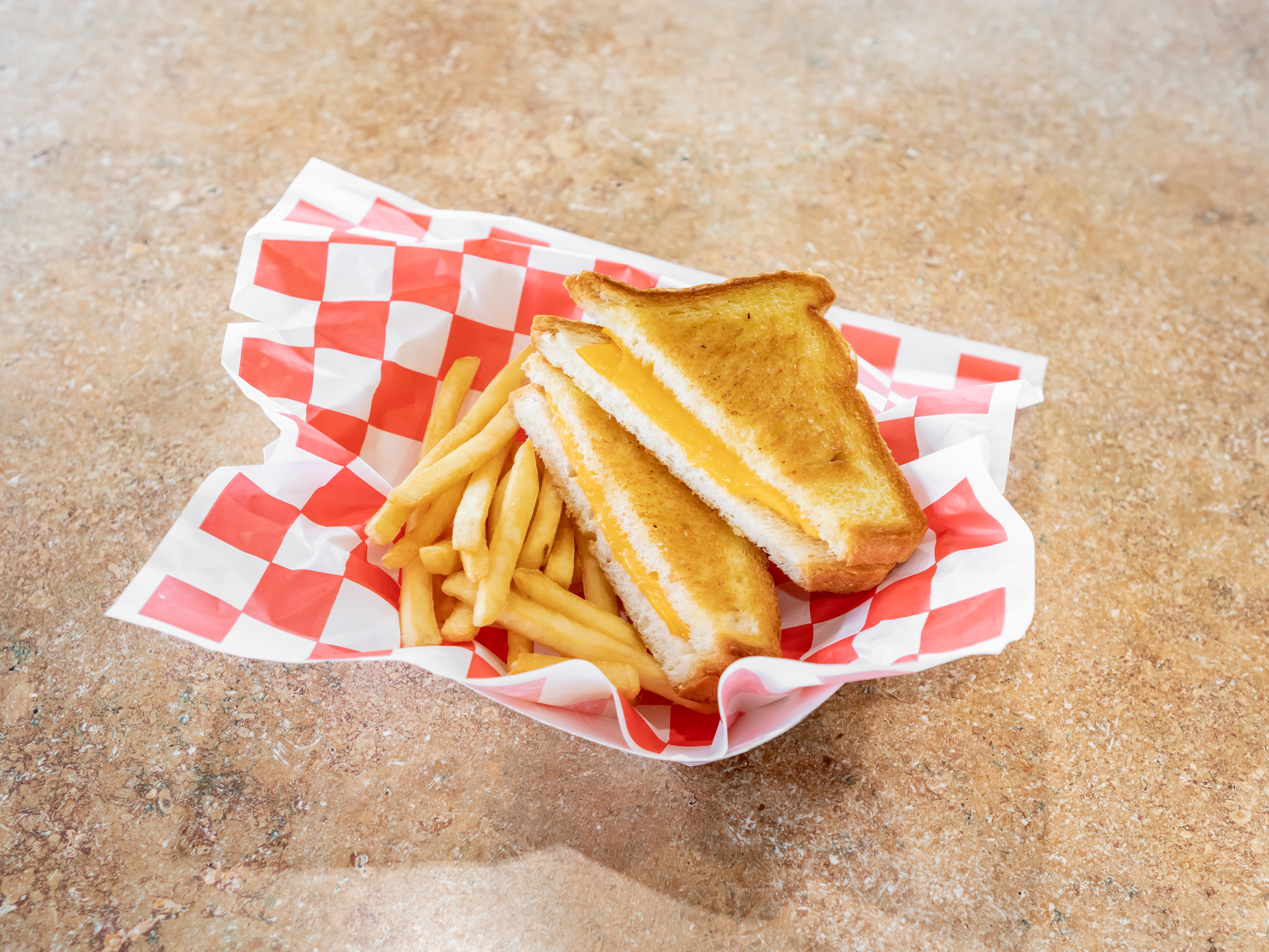 Order Kid's Grilled Cheese food online from Mac Steak In The Rough store, Rio Rancho on bringmethat.com