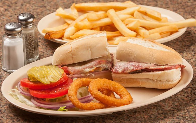 Order Ham Sandwich food online from Cecil Whittaker's Pizzeria store, St. Louis on bringmethat.com
