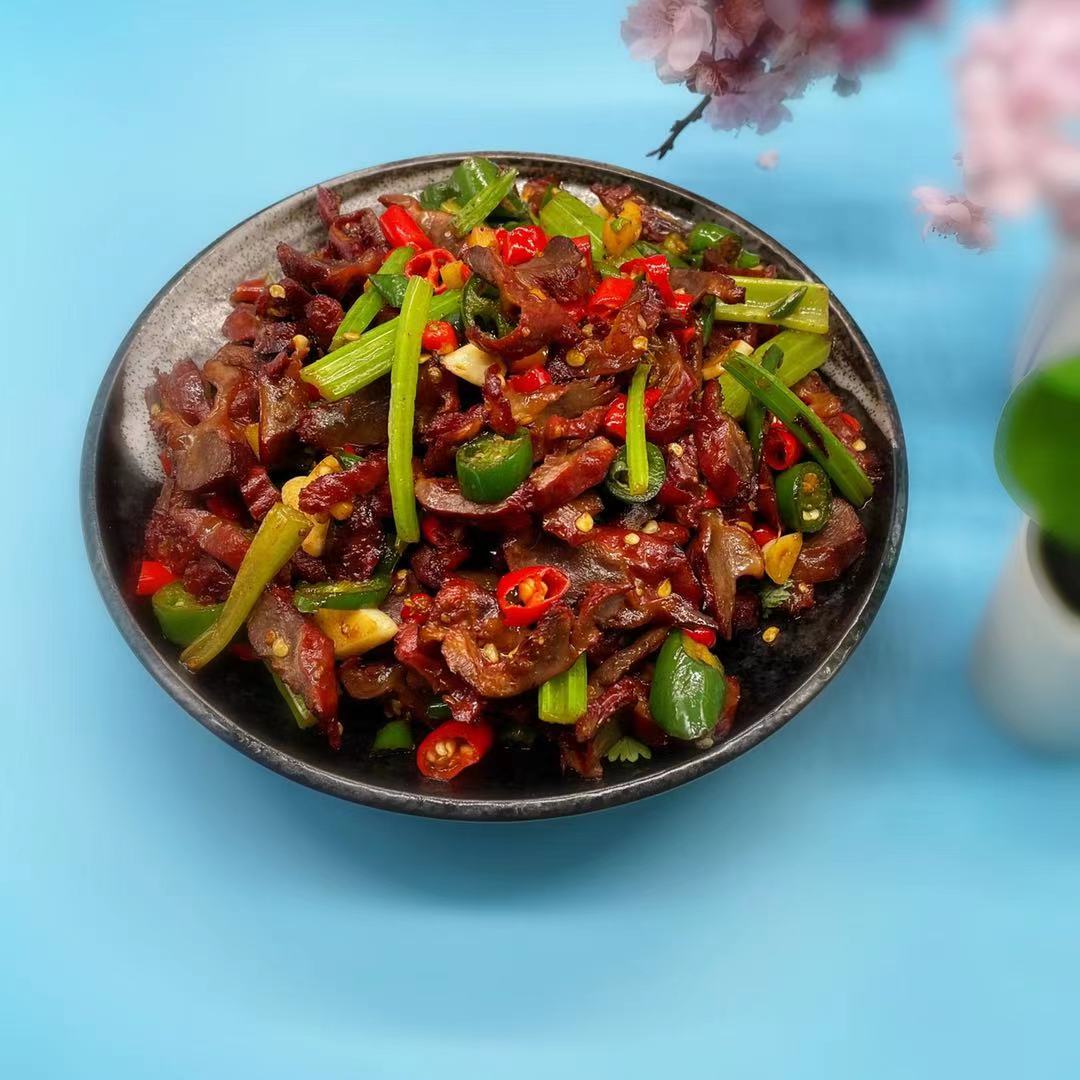 Order 小炒鸡胗️️ Stir fry spicy chicken gizzard food online from Fashion Wok store, Foster City on bringmethat.com