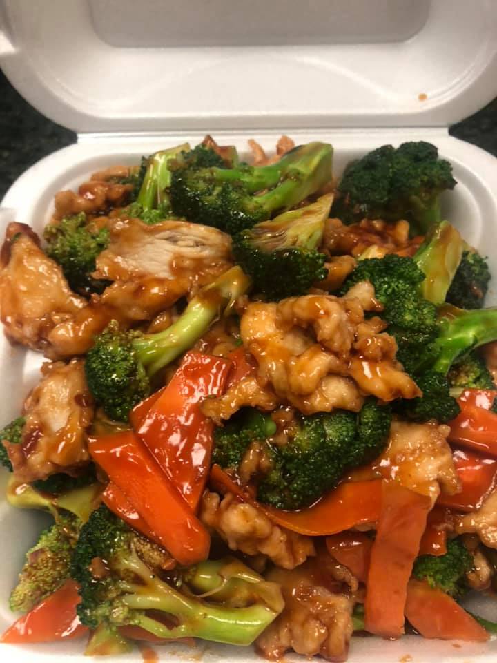 Order Chicken with Broccoli  food online from Bamboo Garden store, Memphis on bringmethat.com