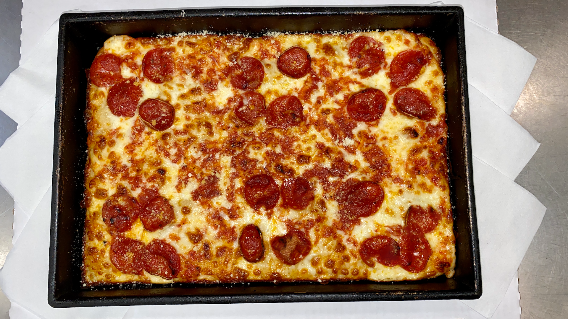 Order Detroit Style Pizza (Pepperoni 6 slice) food online from Buscemi store, Clinton Township on bringmethat.com
