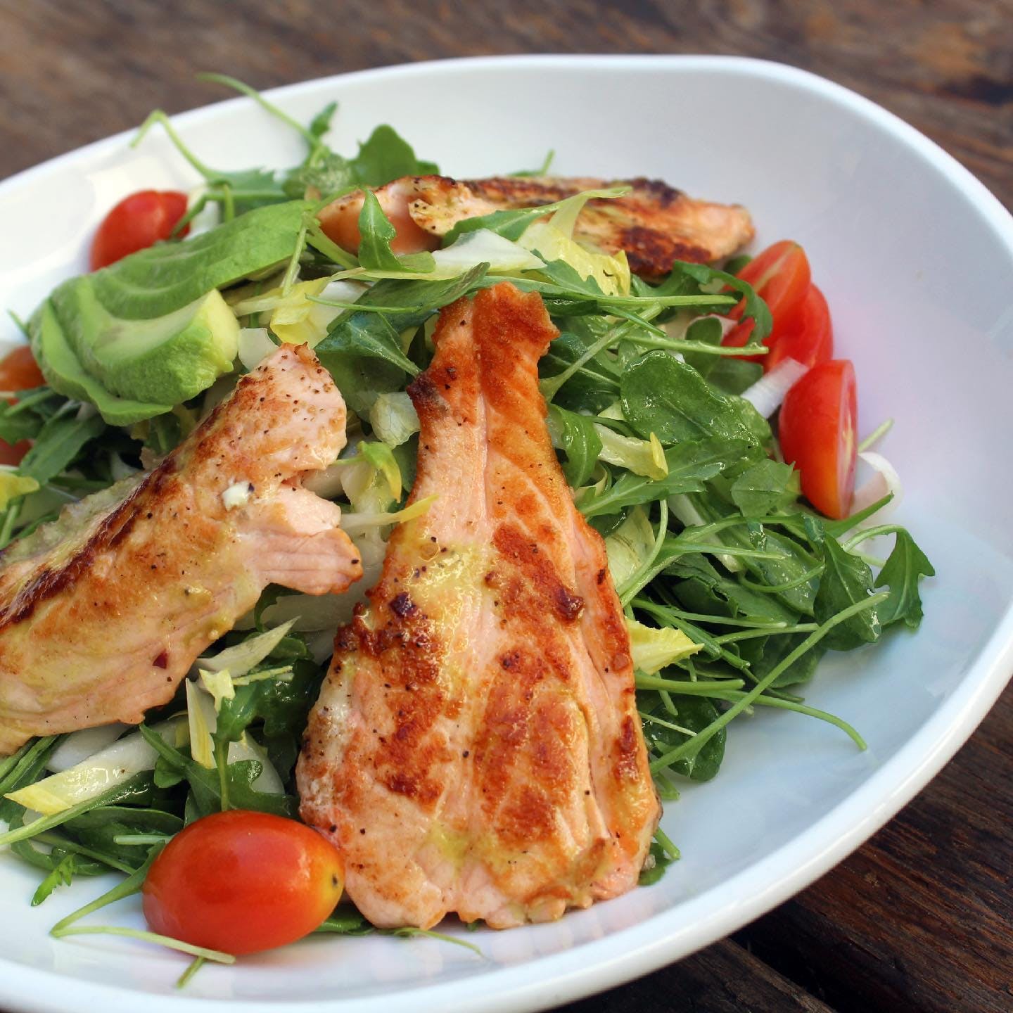 Order Grilled Salmon Salad - Salad food online from Caffe Roma store, Beverly Hills on bringmethat.com
