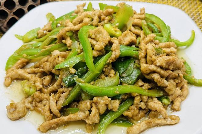 Order Shredded Pork with Green Pepper 青椒肉丝 food online from Beijing Noodle House 同顺面馆 store, Lake Forest on bringmethat.com