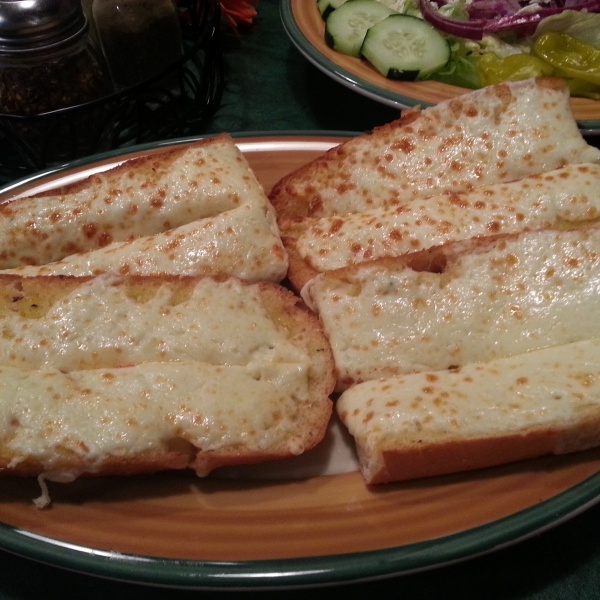 Order Cheese Bread food online from Romios Pizza & Pasta store, Everett on bringmethat.com