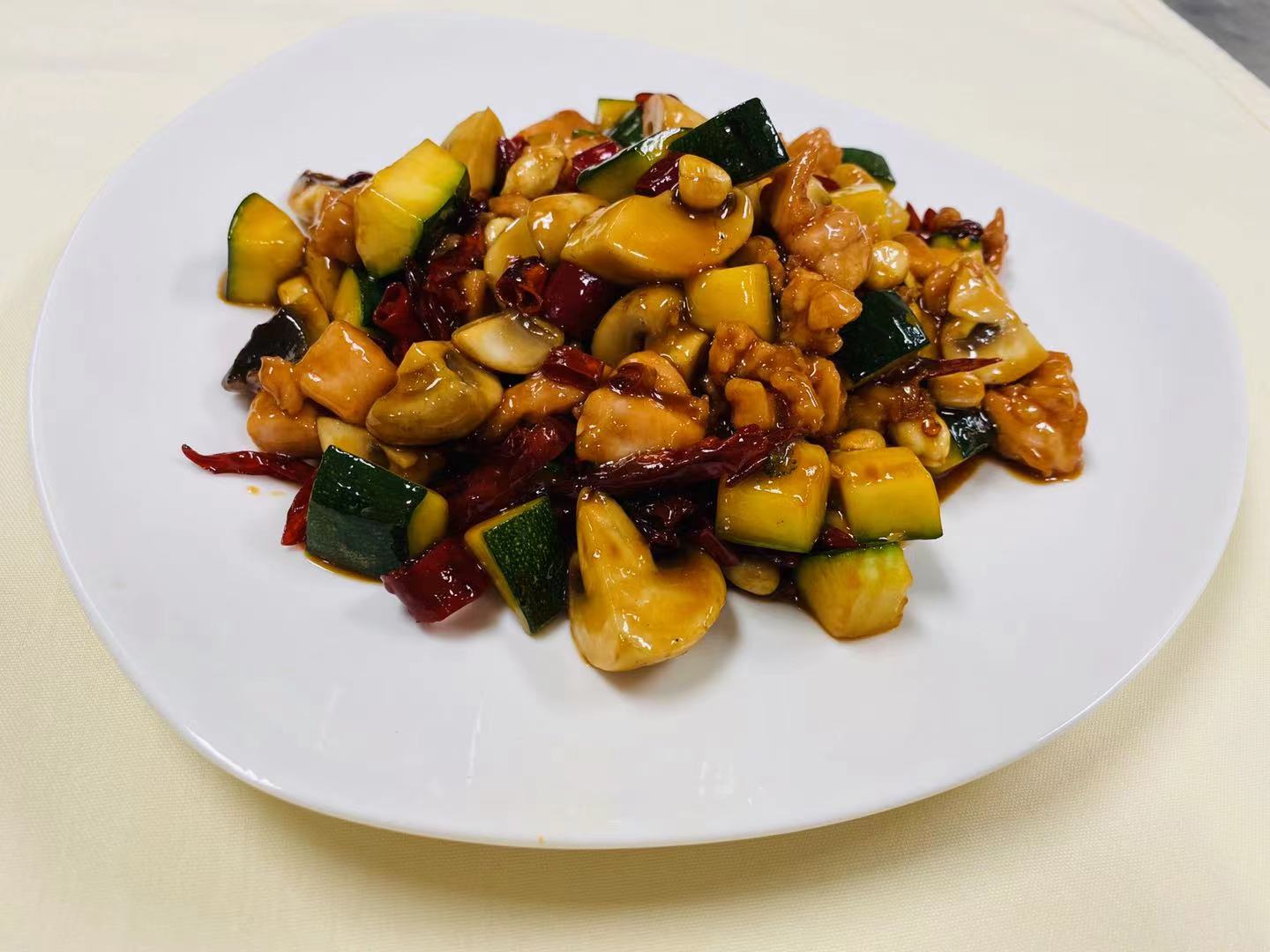 Order C10. Kung Pao Chicken food online from Wei Buford store, Buford on bringmethat.com
