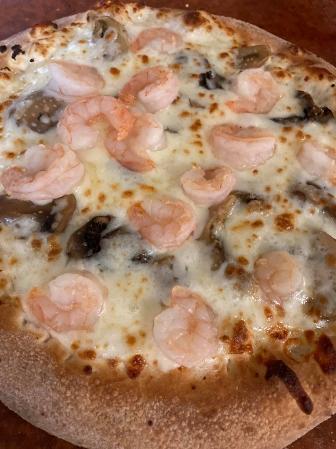 Order Shrimp Alfredo Pizza - Small 8'' food online from Mama Mia Pizza store, Myrtle Beach on bringmethat.com