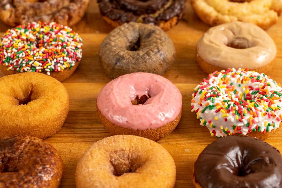 Order Mixed Cake food online from Lakewood Donut store, Dallas on bringmethat.com