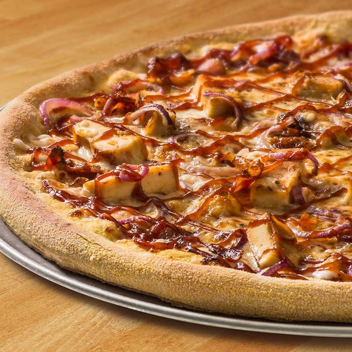 Order Boss Barbecue Chicken Pizza - Boss Barbecue Chicken Pizza food online from Papa Gino's store, Brockton on bringmethat.com
