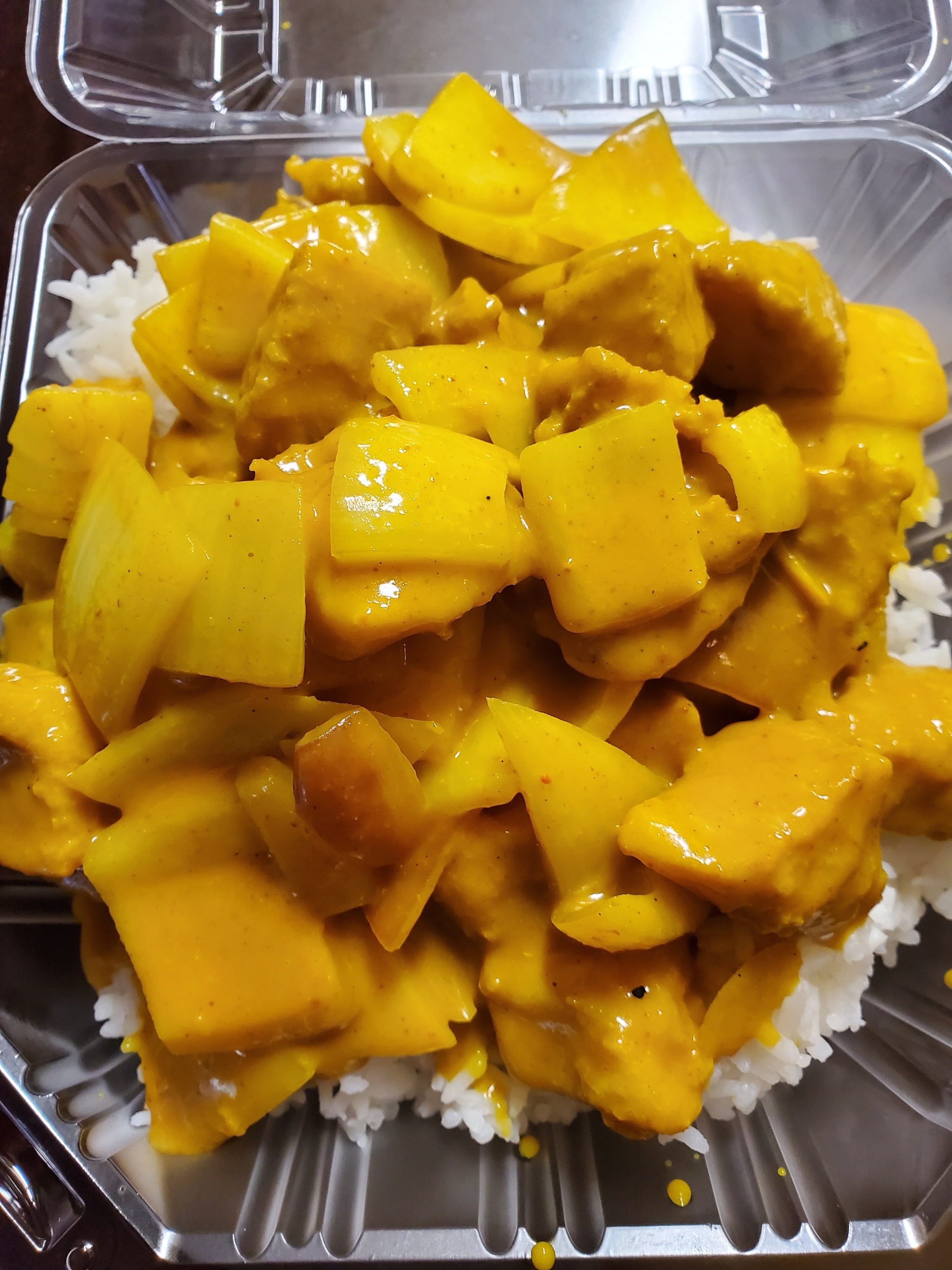 Order Curry Chicken  food online from Sun Kwong Restaurant store, San Francisco on bringmethat.com