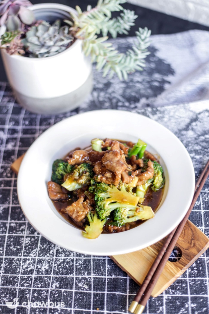 Order Beef Broccoli food online from Shang Noodle store, Chicago on bringmethat.com