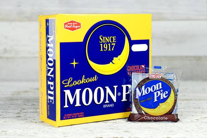 Order MoonPie, Chocolate, 2.75 oz, 12 Count Pack food online from Cracker Barrel Old Country Store store, Corinth on bringmethat.com