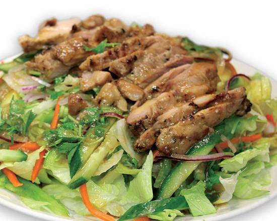 Order 21. Asian Garden Salad food online from Saigon District Restaurant store, Huntington Beach on bringmethat.com