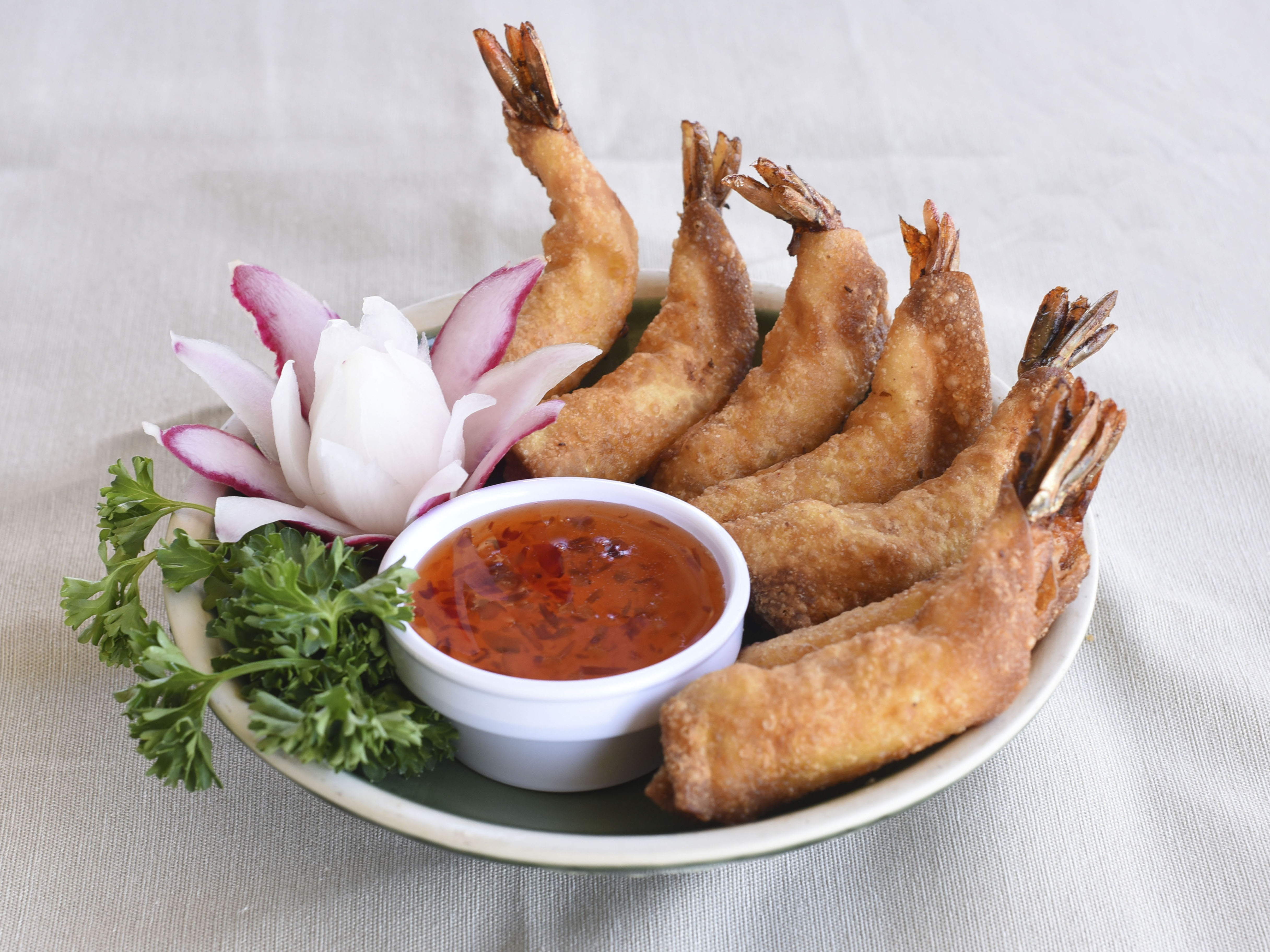 Order Shrimp Fried Wonton food online from Thai Noodles store, Simi Valley on bringmethat.com