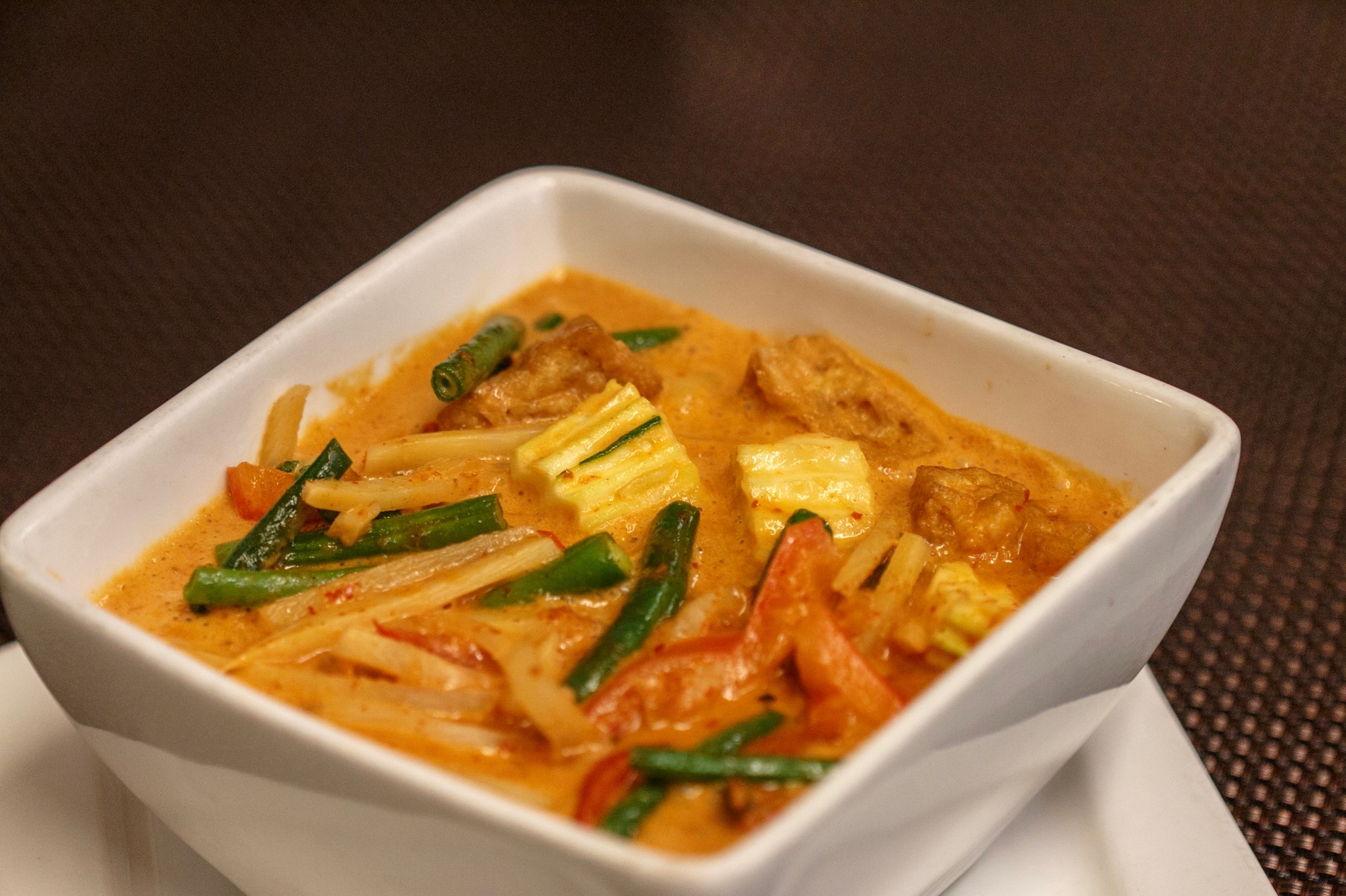 Order Red Curry with Rice food online from Up 2u Thai Eatery store, Alameda on bringmethat.com