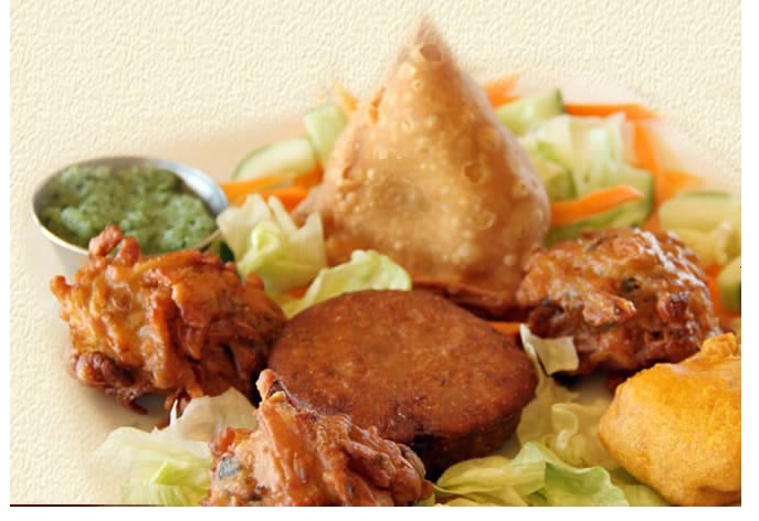 Order Vegetarian Combination food online from Star India store, San Francisco on bringmethat.com