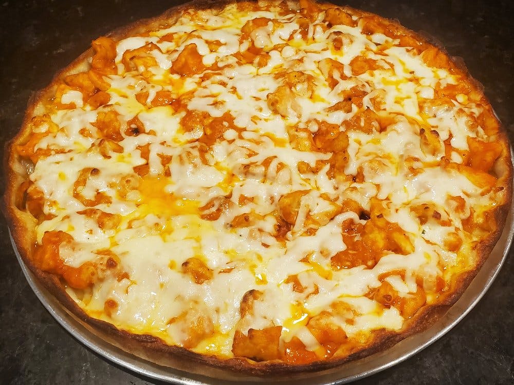 Order Buffalo Chicken Pizza - Pizza food online from Piezano Of Northport store, Northport on bringmethat.com