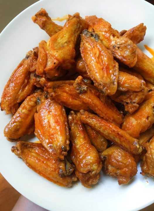 Order Chicken Wings food online from Lochearn Pizza store, Pikesville on bringmethat.com