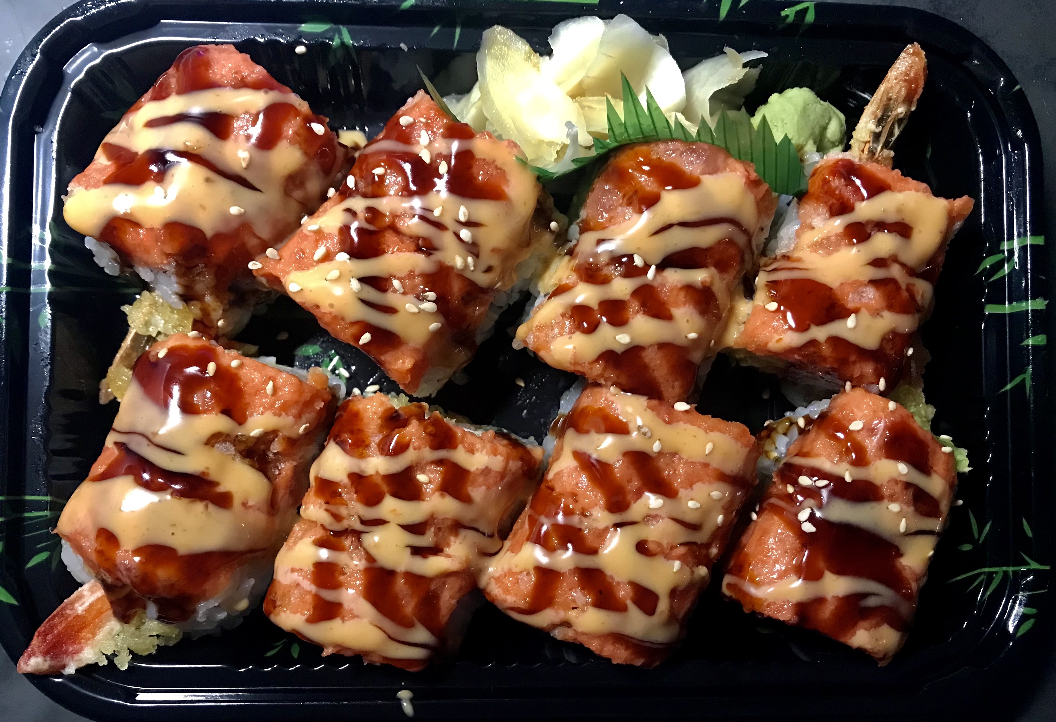 Order C. Red Roof Roll food online from Thai Lemongrass & Sakura Sushi store, New York on bringmethat.com