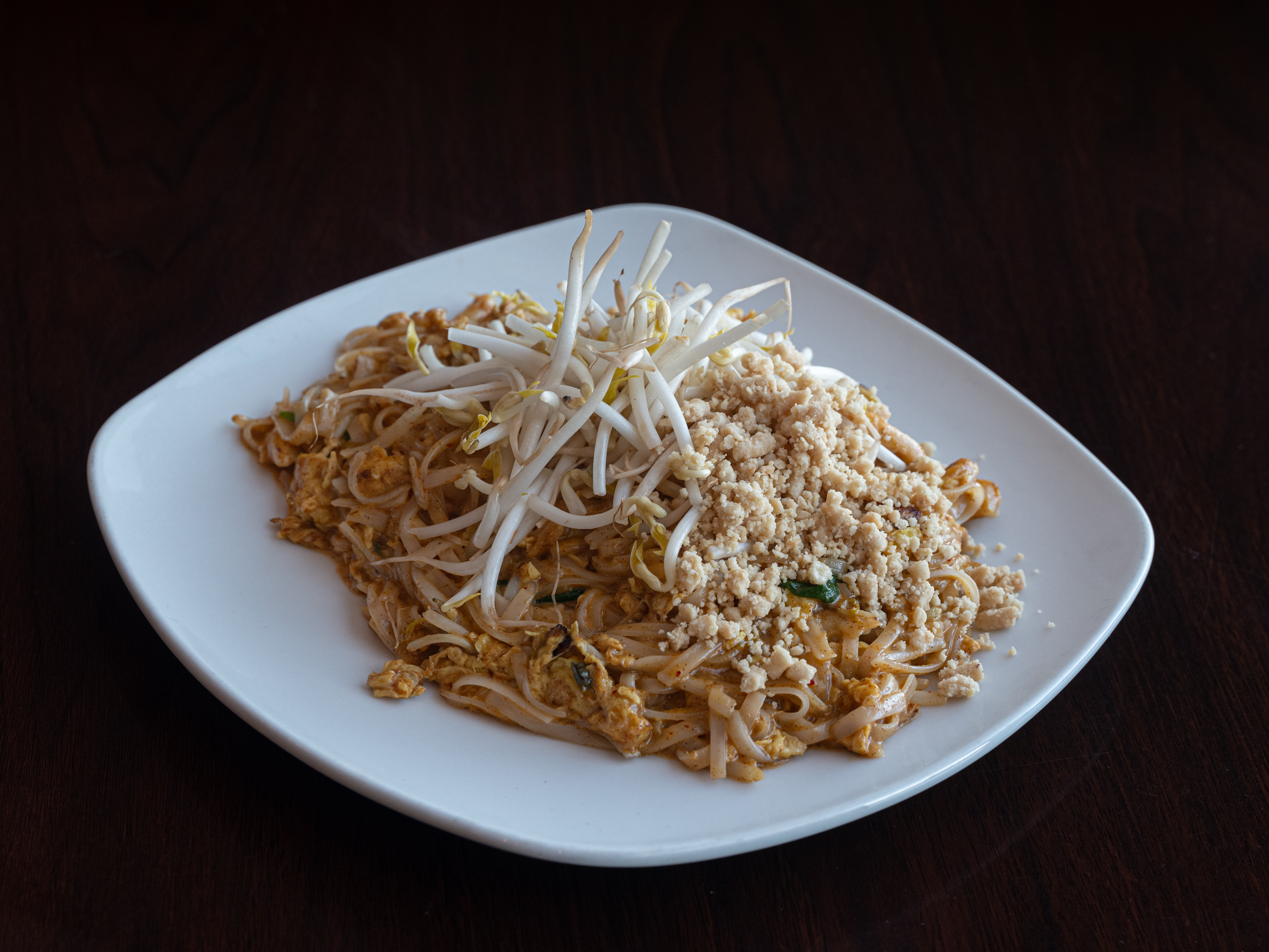 Order 40. Curry Noodle food online from Phuket Thai store, Chesterfield on bringmethat.com