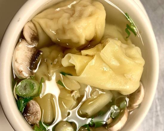 Order Wonton Soup food online from Chim Thai Cafe store, Milford on bringmethat.com