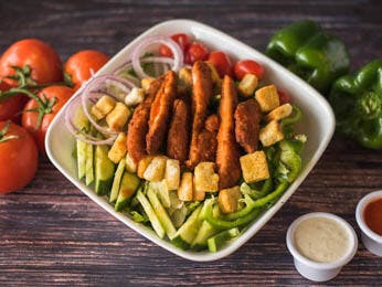 Order Spicy Chicken Salad - Salad food online from Pats Pizzeria store, Lindenwold on bringmethat.com