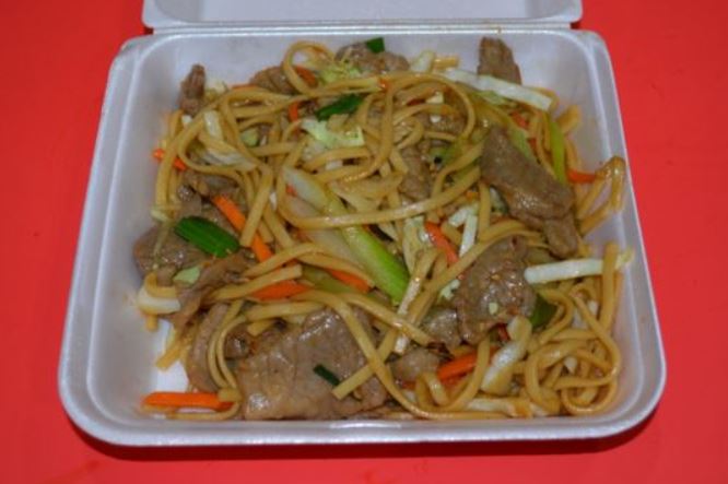 Order N10. Beef Lo Mein food online from Canton Express store, Plano on bringmethat.com