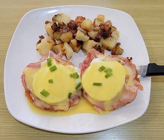 Order Classic Eggs Benedict food online from Jimmy Egg store, Shawnee on bringmethat.com