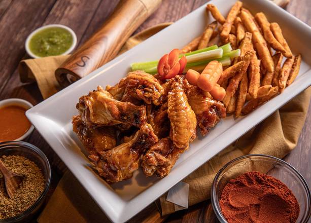 Order 6 Chicken Wings food online from Impulse Lounge store, Norcross on bringmethat.com