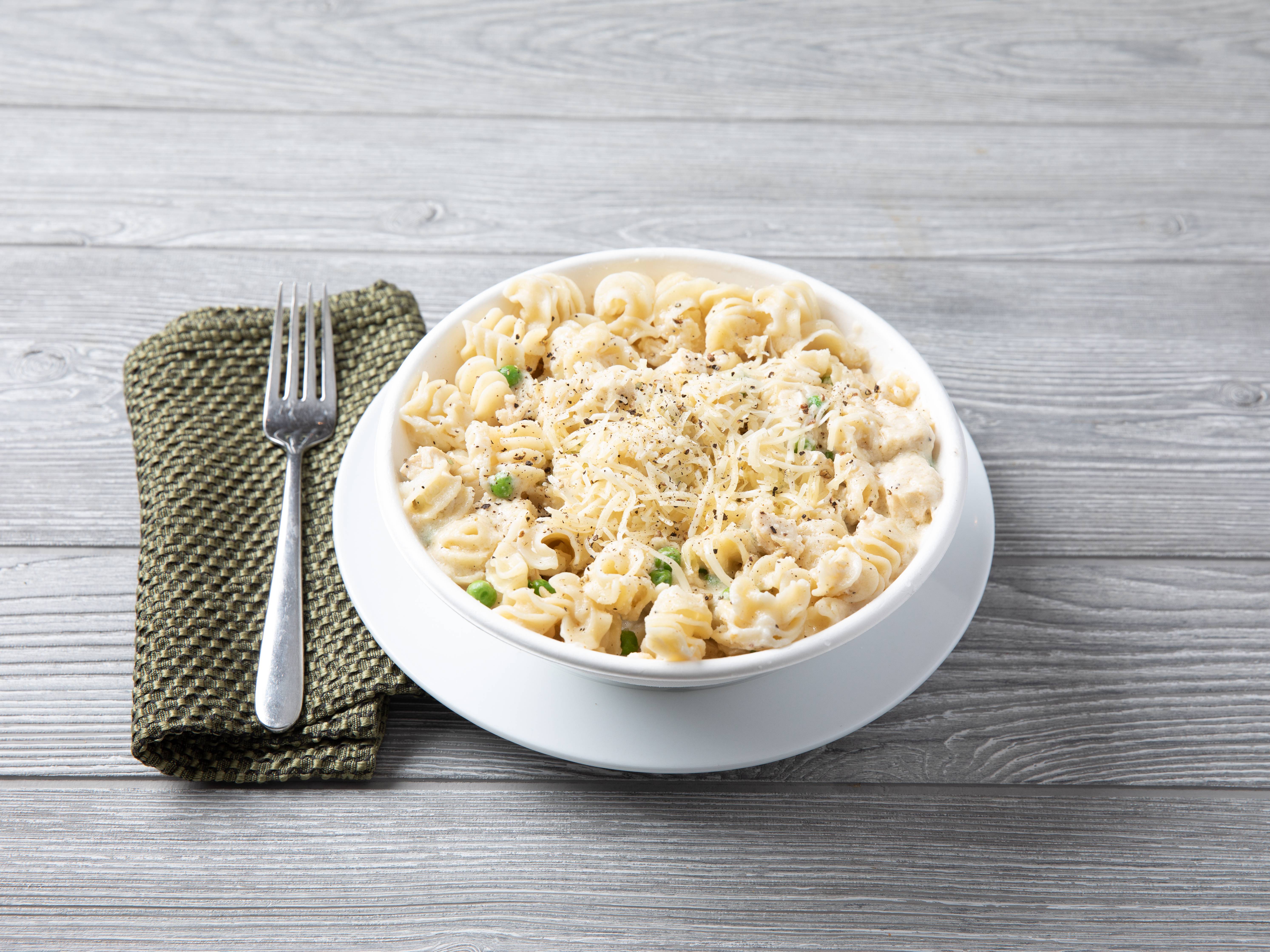 Order Chicken Alfredo Bowl food online from The Pasta Co-Op store, Westlake on bringmethat.com