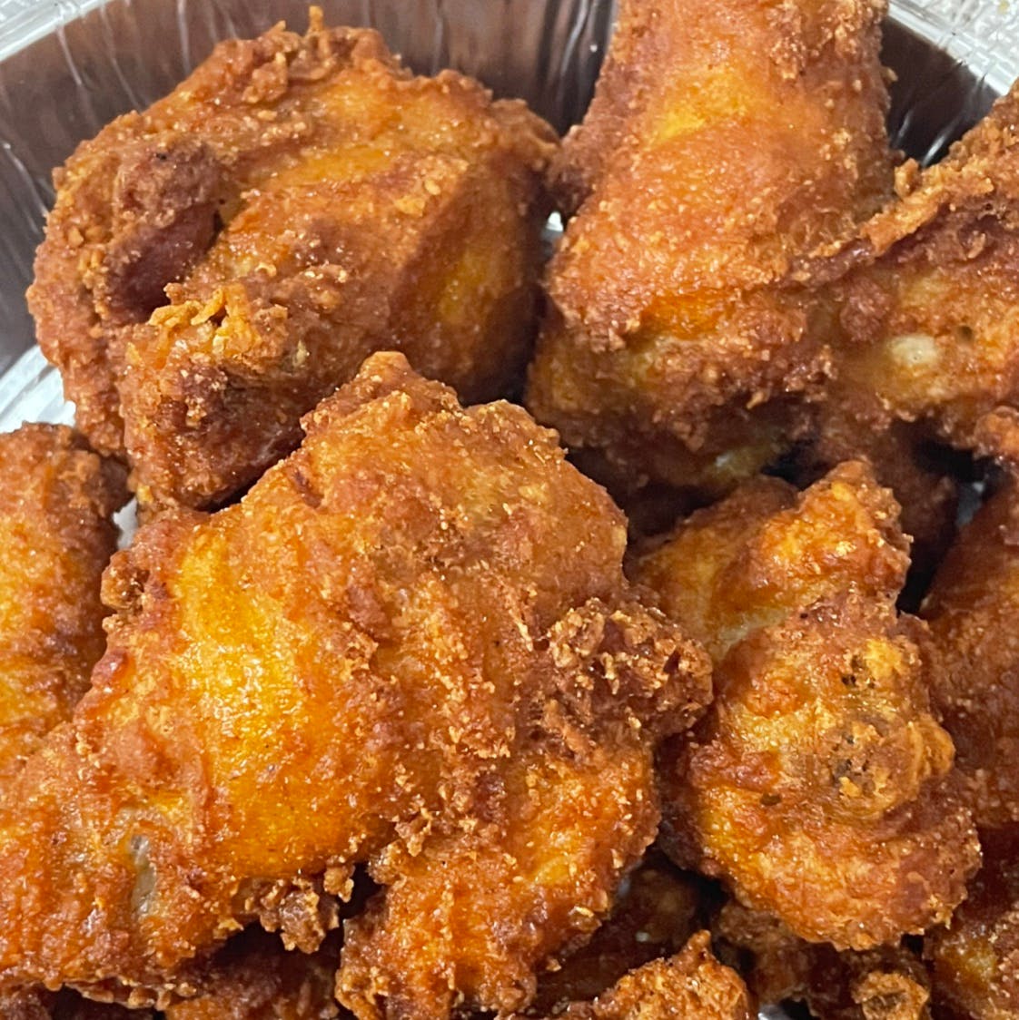 Order Buffalo Wings - 8 Pieces food online from Davila's Pizza & Restaurant store, Hackettstown on bringmethat.com