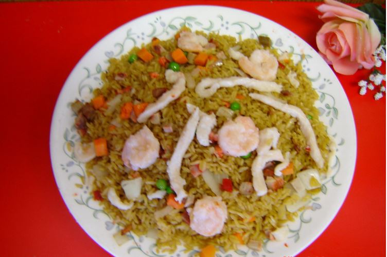 Order 29. House Special Fried Rice food online from China Garden store, Waukegan on bringmethat.com