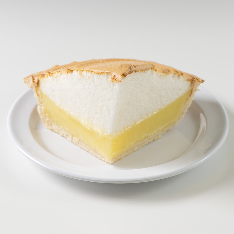 Order LEMON MERINGUE (SLICE) food online from Nation's Giant Hamburgers store, San Leandro on bringmethat.com