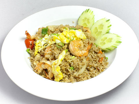 Order 75. Phuket Fried Rice food online from Phuket Thai Restaurant store, Redondo Beach on bringmethat.com