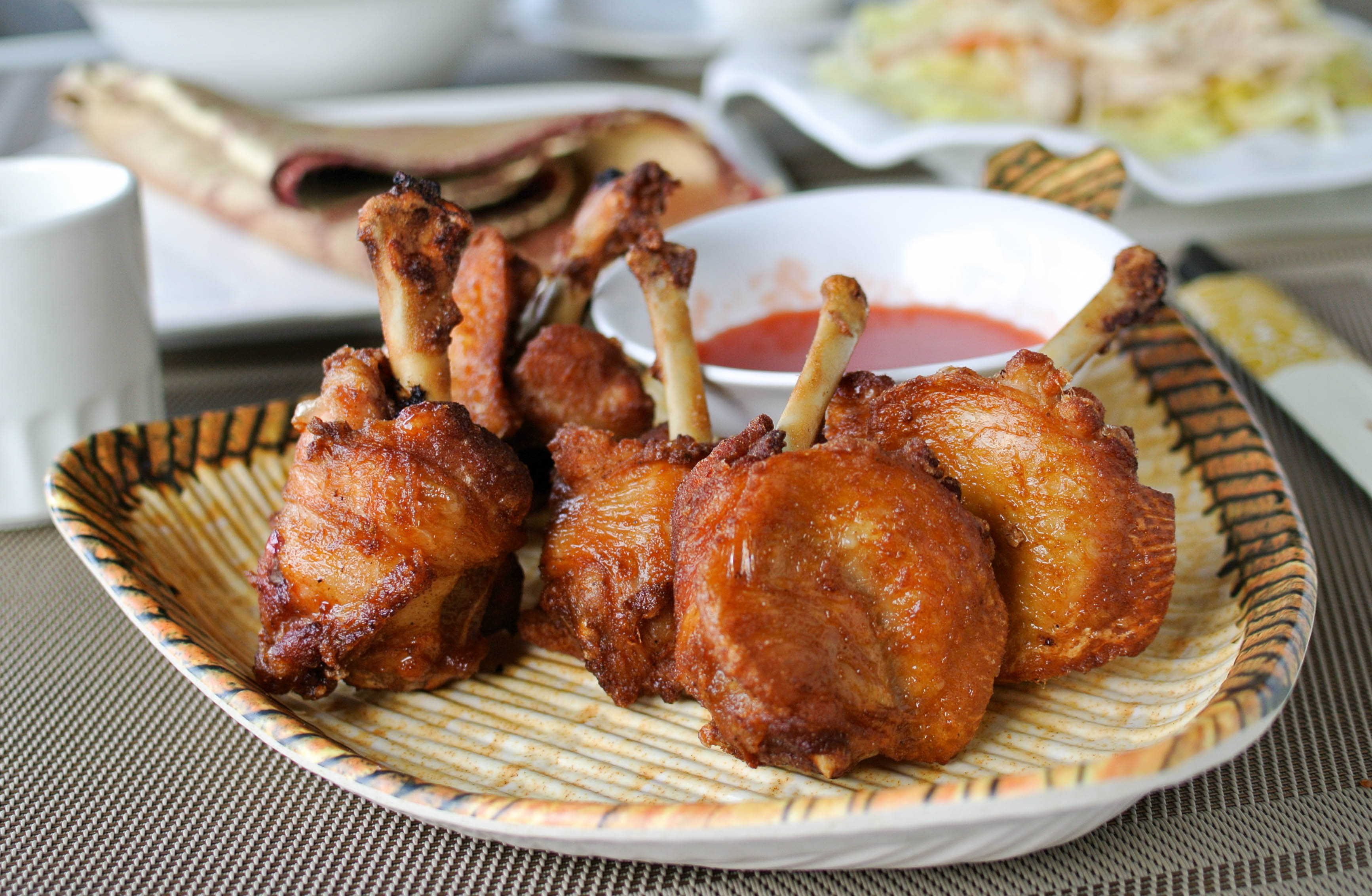 Order Crispy Chicken Wings (8 Pc) 炸雞翅 food online from Fey Restaurant store, Menlo Park on bringmethat.com