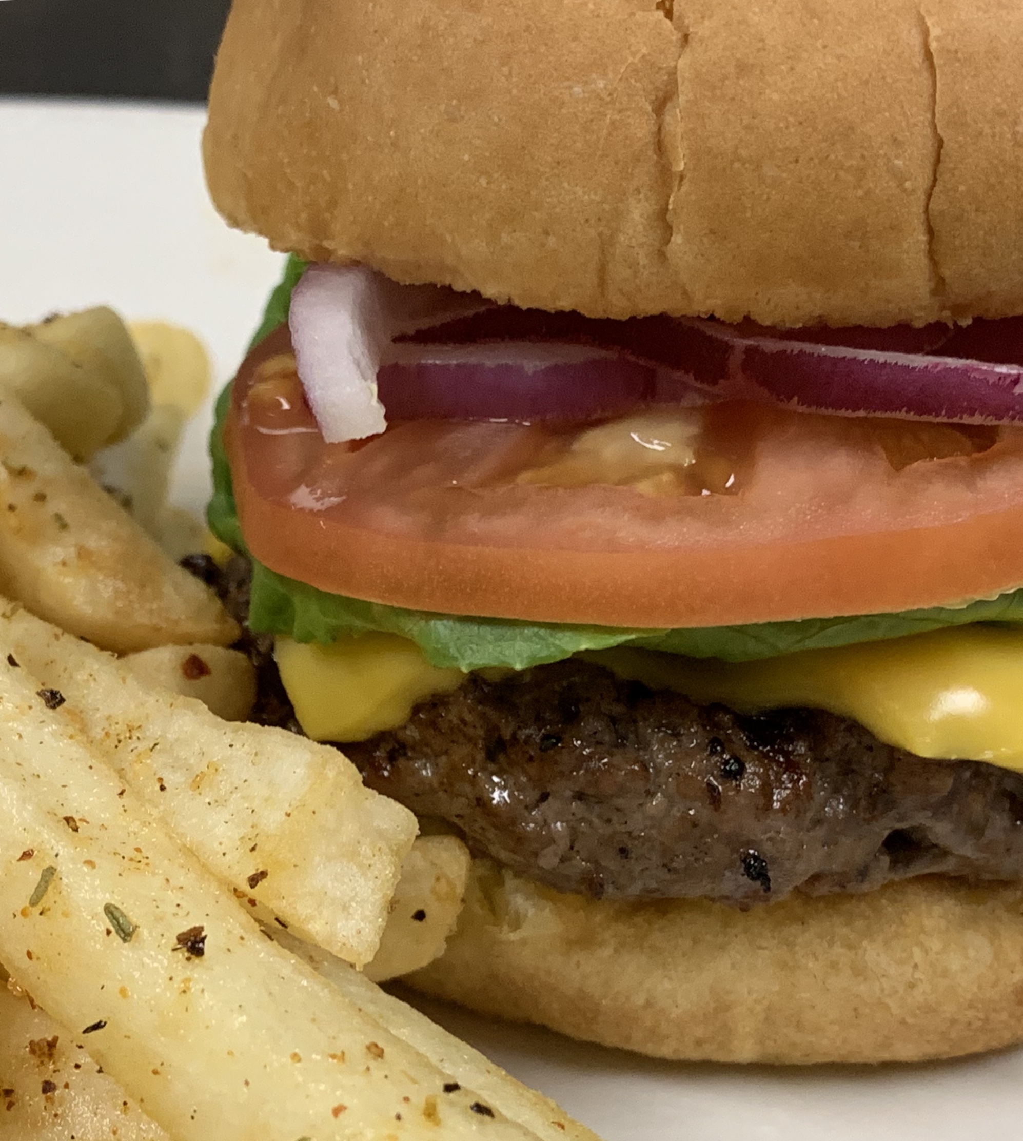 Order House Classic Cheeseburger food online from Level 20 Sports Restaurant store, Bethel Park on bringmethat.com
