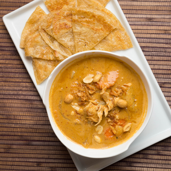 Order Massaman Curry food online from Spicy shallot store, Elmhurst on bringmethat.com