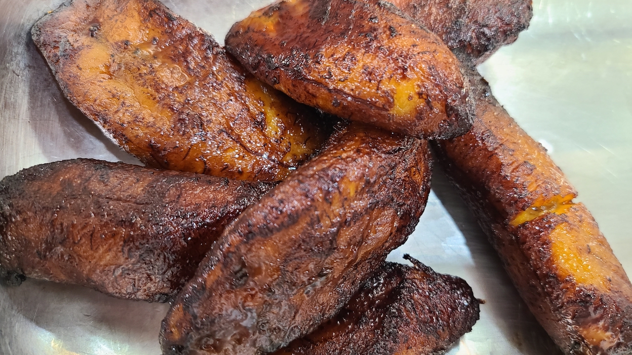 Order Sweet plantains food online from Arepa Bar store, Minneapolis on bringmethat.com