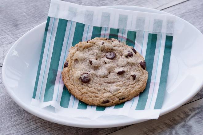Order Chocolate Chip Cookie food online from Bakery By Perkins store, Apple Valley on bringmethat.com