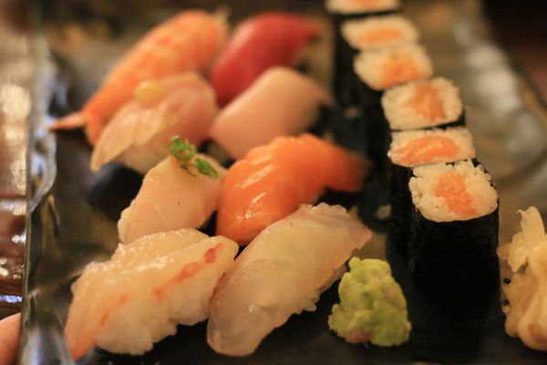 Order 8 pieces Sushi Regular food online from Sushi para japanese restaurant store, New York on bringmethat.com