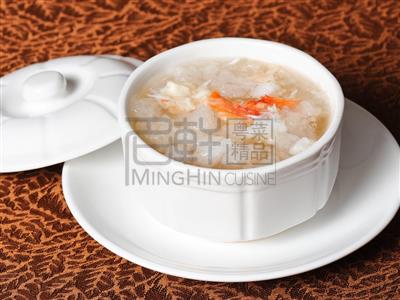 Order Creamy King Crab Meat with Fish Maw Soup food online from MingHin Cuisine - Lakeshore East store, Chicago on bringmethat.com