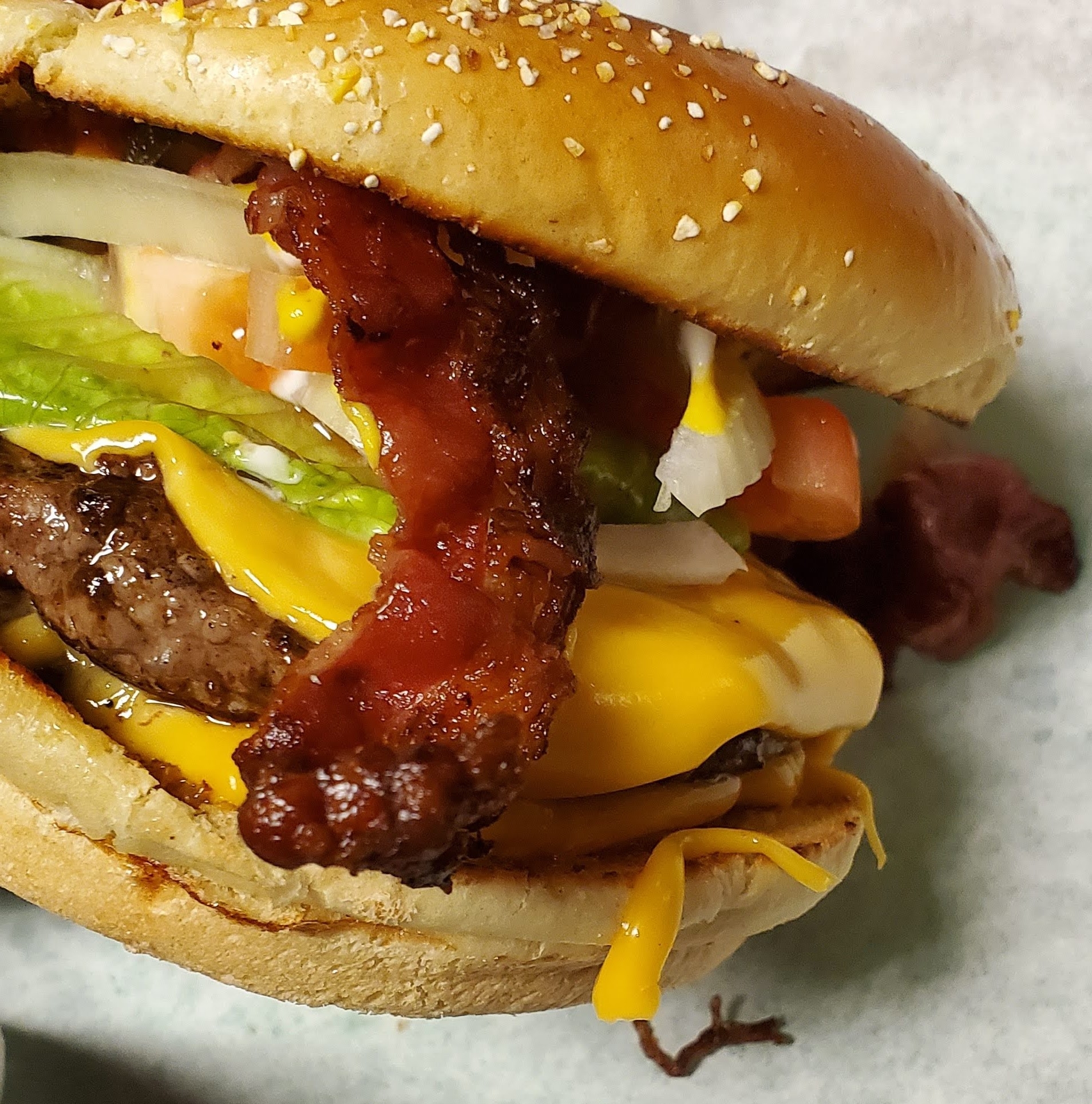 Order Bacon Cheeseburger food online from Chipmonks store, Chicago on bringmethat.com